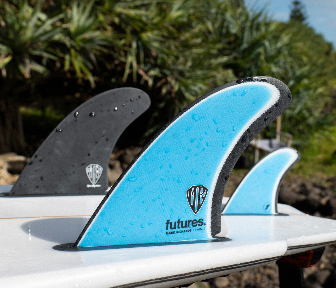 Futures Mark Richards Fibreglass Twin + 1 - Blue/White/Black